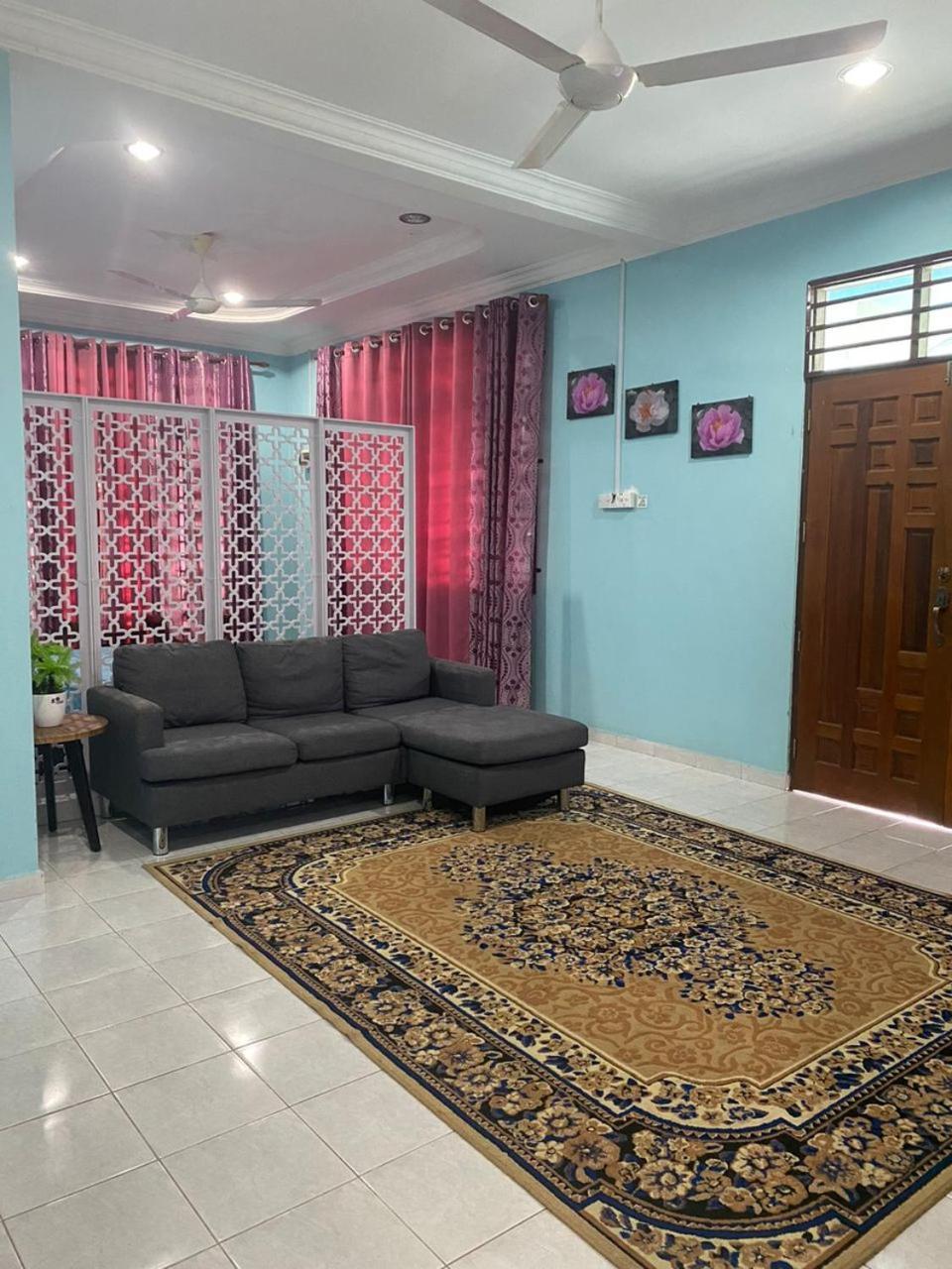 Seri Idaman Guest House Pasir Mas Zewnętrze zdjęcie